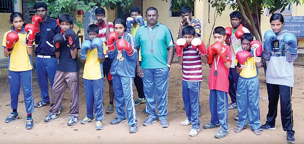 பாக்ஸிங் புயல்!