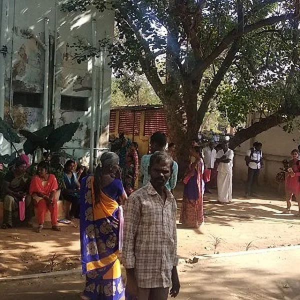 கால்நடை பராமரிப்பு உதவியாளர் நேர்காணல் திடீர் ரத்து!- பங்கேற்க வந்தவர்கள் ஏமாற்றம்