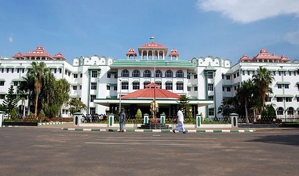 மணல் மீதான தடையை நீக்க முடியாது! - அரசின் கோரிக்கையை நிராகரித்த உயர் நீதிமன்றம்