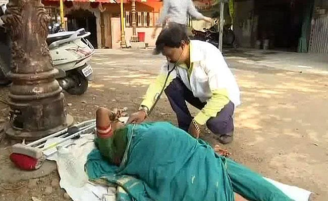 `குடும்ப டாக்டரிடம் சிகிச்சை... நீண்ட ஆயுளுக்கு உத்தரவாதம்!’ - நிஜம் சொல்லும் ஆய்வு