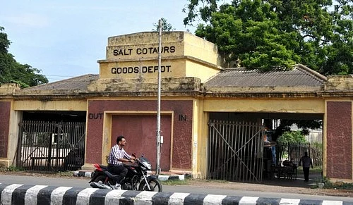 Salt Coataurs