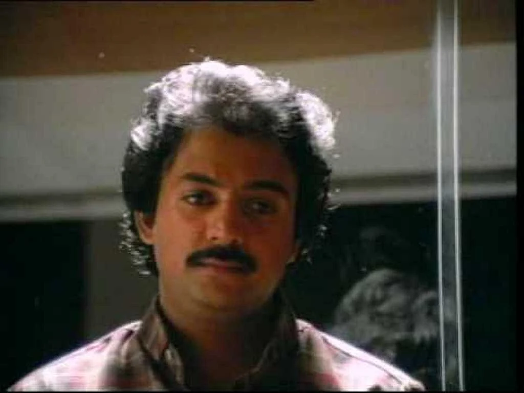 "படம் ஹிட்டானாலும் சரி, பிறந்தநாளானாலும் சரி... கொண்டாட்டம் பிடிக்காது!" - 'மைக்' மோகன் #HBDMohan