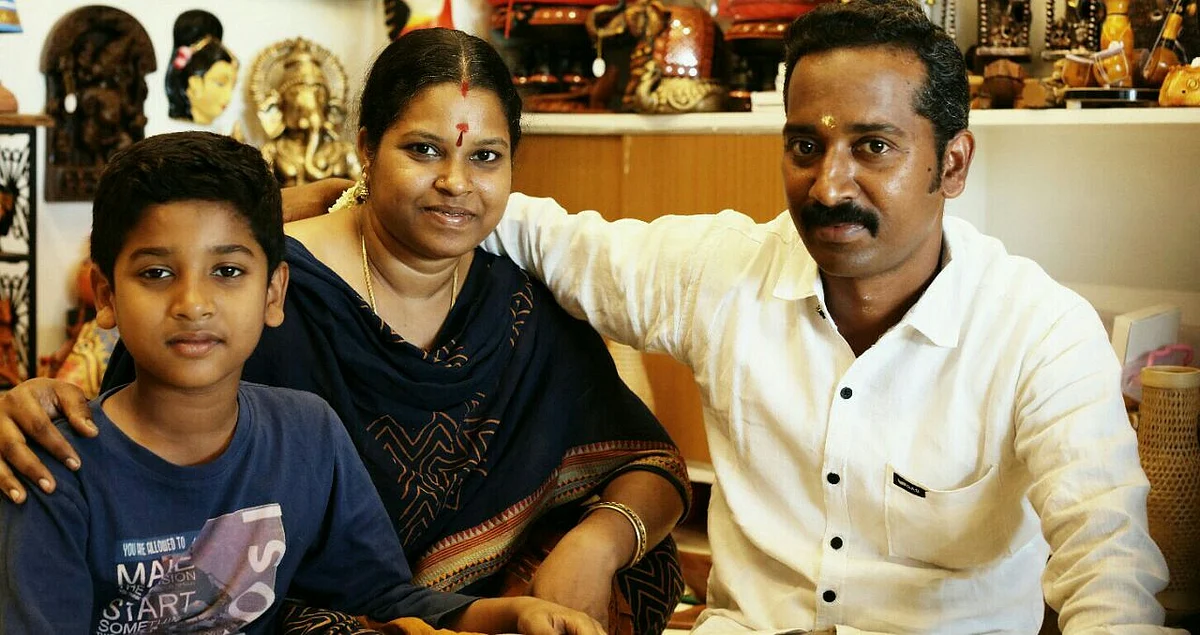 ''பொம்மை விக்கிறோம்... செம்மையா வாழுறோம்!'' - காதல் தம்பதியின் கைவினைக்கலை வெற்றி