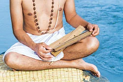 பெருமைமிகு 18