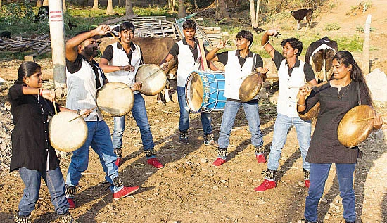 கிளாஸிக்கல், ஃபோக், வெஸ்டர்ன்... எல்லாமே உண்டு பறையில்!