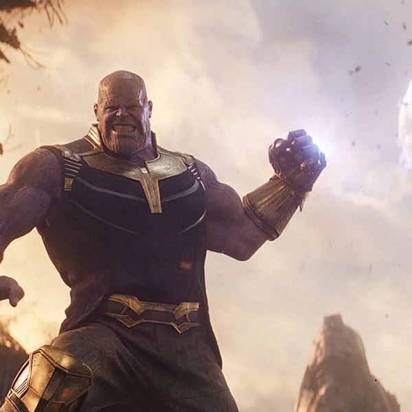 "25 சூப்பர் ஹீரோக்கள்... ஒரு சூப்பர் வில்லன் தேனோஸ்!" #AvengersInfinityWar படம் எப்படி?