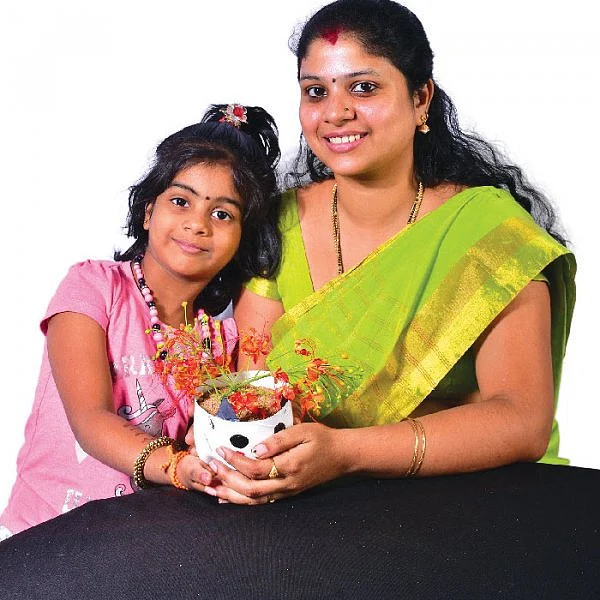 சிரிக்கும் பூந்தொட்டி!