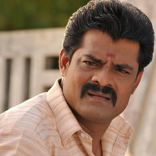 `இயக்குநர்கள் வேலை செய்வதை திருட்டுத்தனமாகக் கவனிப்பேன்!' - போஸ் வெங்கட்