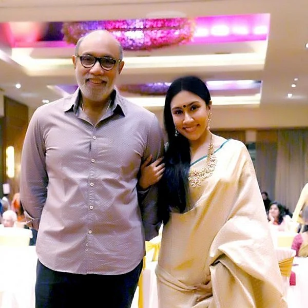 ``வதந்தி இல்ல... சீக்கிரமே அரசியலுக்கு வருவேன்!'' - திவ்யா சத்யராஜ் அதிரடி