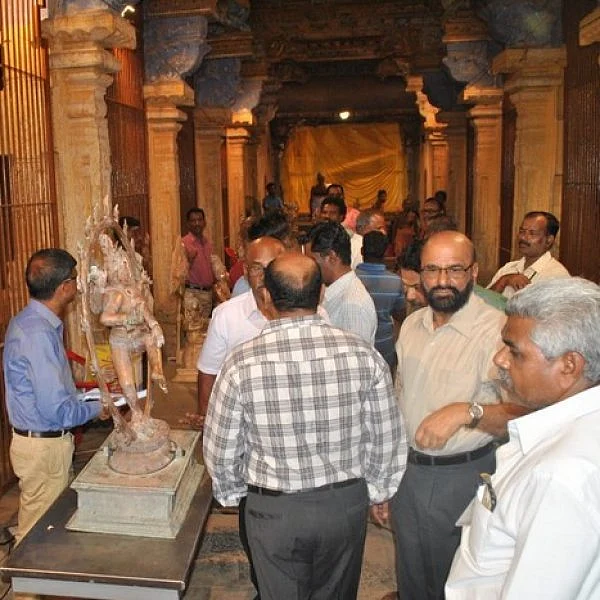 ராஜராஜ சோழன் சதய விழாவில் சிலைக் கடத்தல் தடுப்புப் பிரிவு போலீஸார் திடீர் ஆய்வு!