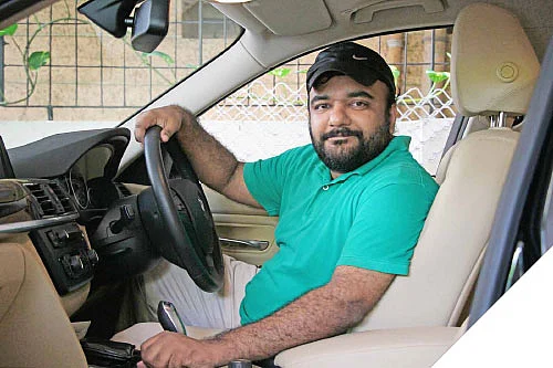 ரயில் ஏறிப் போய் பிஎம்டபிள்யூ வாங்கிய கதை