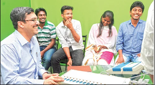 “போலி வேட்பாளர்கள் கூட்டத்தில் நல்ல தலைவனாக நளன்!”