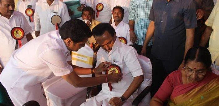 `எதிரிக்கு எதிரி நமக்கு நண்பன்!' - செந்தில் பாலாஜிக்கு எதிராகக் களமிறங்கிய 8 அமைச்சர்கள்