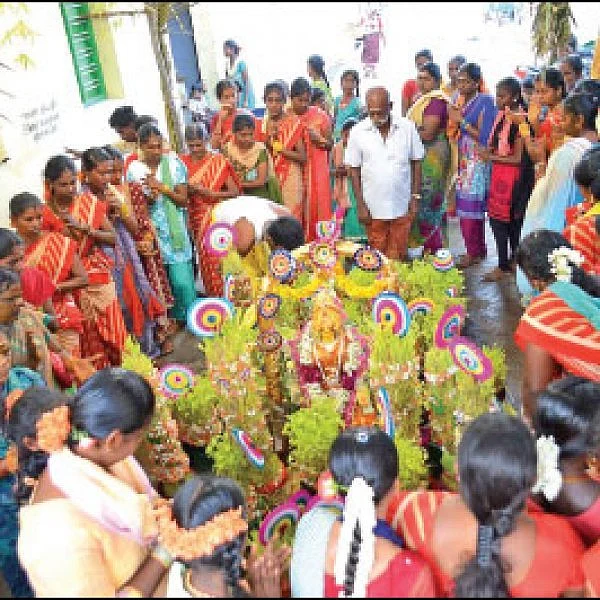 ஆடிமாதம் முளைப்பாரித் திருவிழா கொண்டாடப்படுவது ஏன் தெரியுமா?
