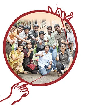 'பறை'க்கு சல்யூட் அடிக்கும் 'பப்'கல்ச்சர் !
