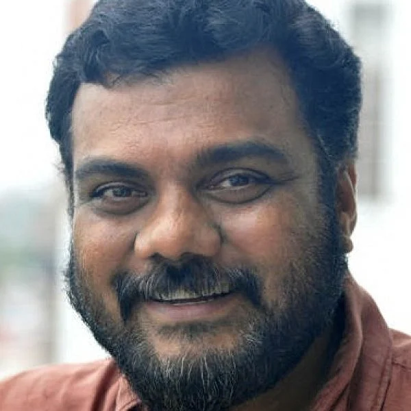 சாதி குறித்து அவதூறு பேச்சு! - மலையாள எழுத்தாளர் சந்தோஷ் யெச்சிகாணம் கைது