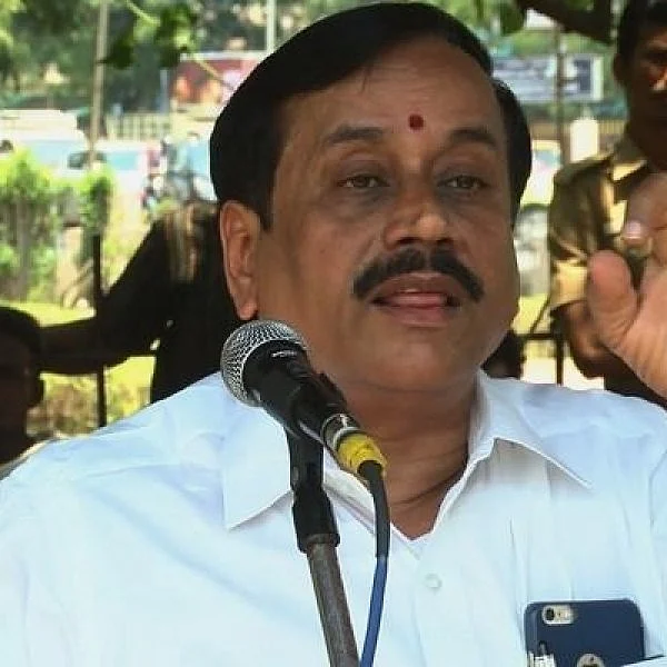“அரண்டவன் கண்ணுக்கு இருண்டதெல்லாம் பேய்!” - ஹெச்.ராஜா ஆவேசம்