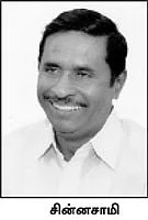 மோசடி செய்தாரா கரூர் சின்னசாமி?