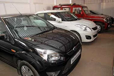 பழைய கார் வாங்குவது லாபமா?