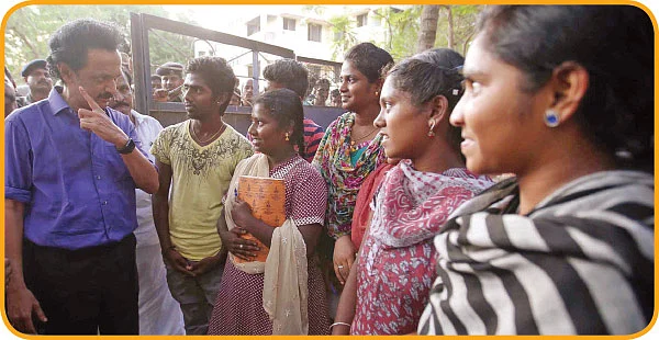 “ஜெயா சொன்னதும் பொய்யே... பொய்யே!”