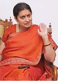 தரை துடைக்கும் வேலை....அகில இந்திய தலைவி !