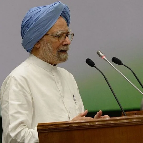 ``நாட்டின் பொருளாதாரத்தில் கடும் சரிவு” - மோடி அரசைச் சாடும் மன்மோகன் சிங்