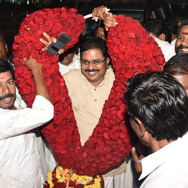 ஓட்டுக்காக டி.டி.வி.தினகரன் அள்ளிவிடும் வாக்குறுதிகள்!