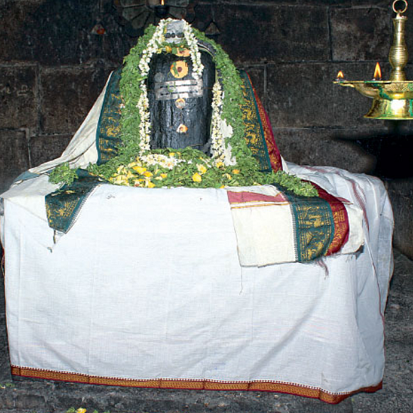 குறை தீர்க்கும் கோயில்கள் - 2 - சர்க்கரை நோய் தீர்க்கும் வெண்ணி கரும்பேஸ்வரர்!