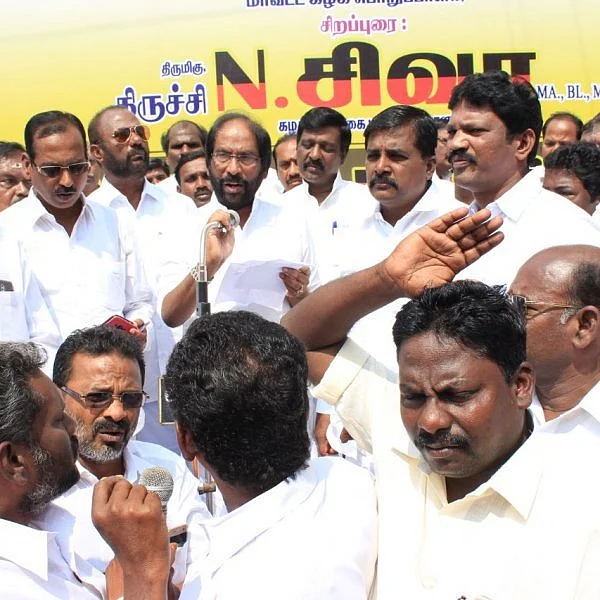`இது மக்களுக்கான போராட்டம்!' மயிலாடுதுறையில் மாநிலங்களவை எம்.பி திருச்சி சிவா பேச்சு