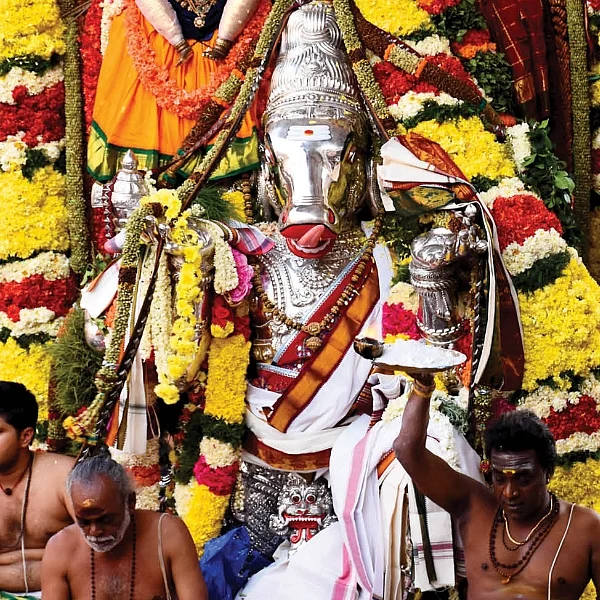 பக்தர்களுக்கு ஞானமளிக்கும் மயிலை கபாலீஸ்வரர் அதிகார நந்தியின் 100 - வது ஆண்டு விழா!