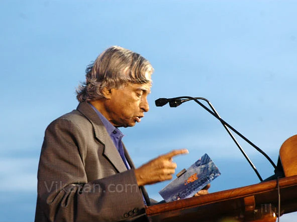 அப்துல் கலாம் கண்ட கனவை நோக்கிப் பயணிக்கிறதா இந்தியா? #APJAbdulKalam #VikatanPollResults