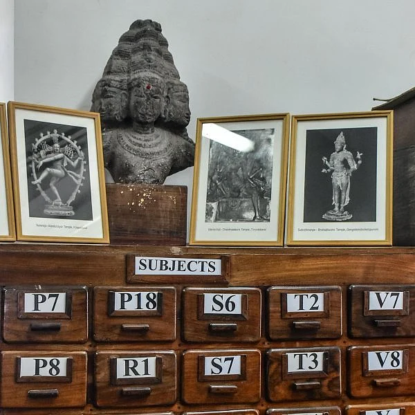 மருந்துக்குழிகள், படுகைகள், சிற்பங்கள்! - தமிழகத்தில் 464 சமணத் தளங்கள்