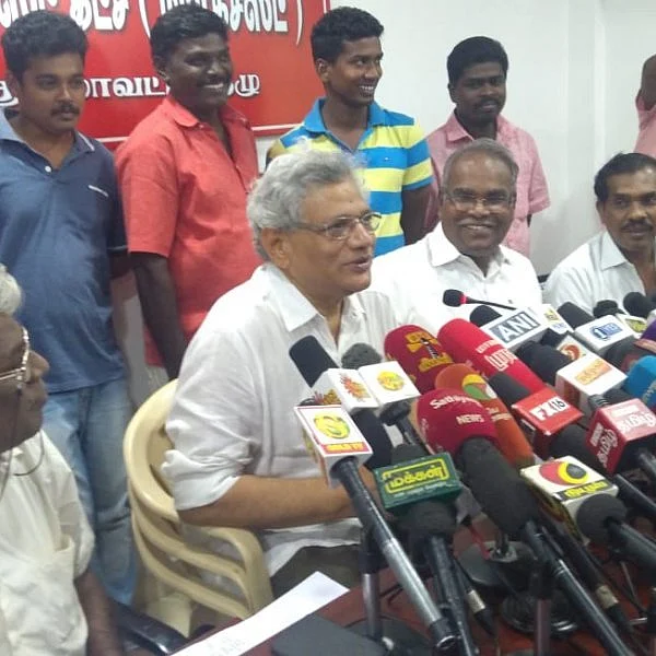 `மோடி அரசுக்கு அதிக நிதி வழங்கியுள்ளது வேதாந்தா குழுமம்' - சீதாராம் யெச்சூரி குற்றச்சாட்டு