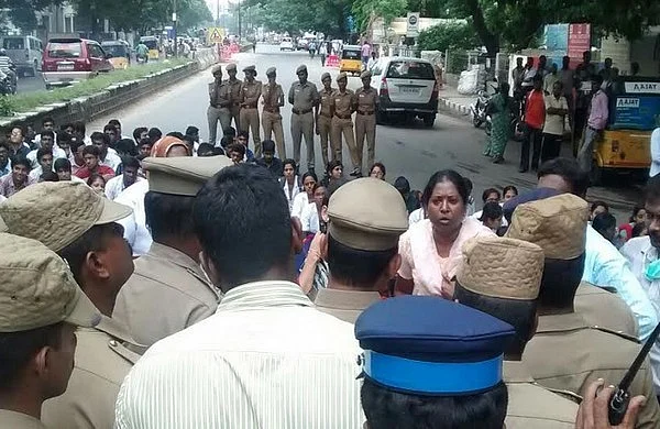 கொலை செய்யப்படும் டாக்டர்கள்!