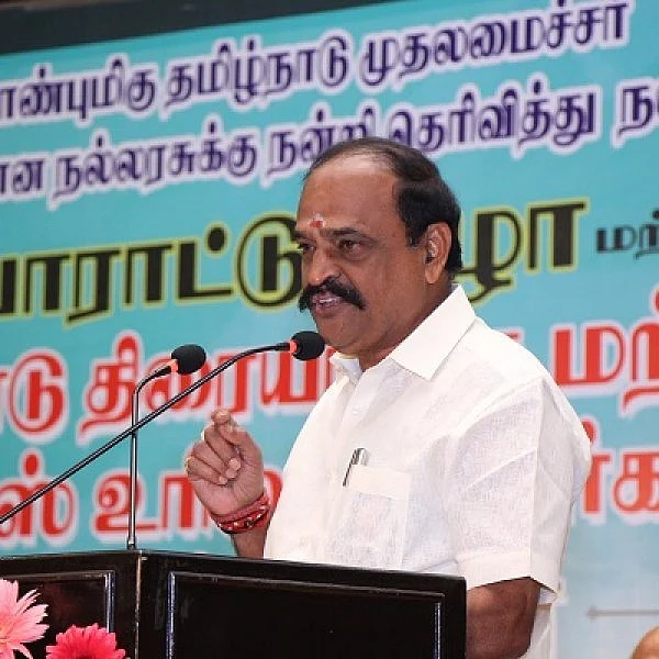 `திரைத்துறை தொடர்பான கேள்விகளுக்கு அம்மாவே பதில் சொல்லணும்னு நினைப்பாங்க!’ - கடம்பூர் ராஜு
