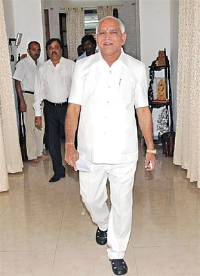 ''தமிழ் விவசாயிகளைக் கண்ணீர் வடிக்க விட மாட்டேன்!''