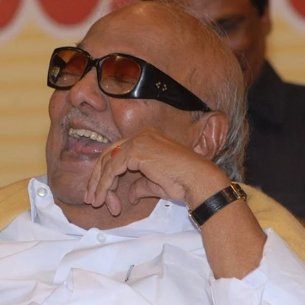 சிவாஜியின் இதயத்தில் இடம்பிடிக்கக் காரணமான வசனம்? `பராசக்தி' கருணாநிதி - ஆரூர்தாஸ் நினைவலைகள்