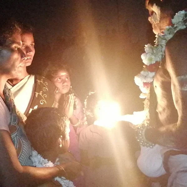 மாமல்லபுரத்தில் நடைபெற்ற இருளர் திருவிழா - படங்கள் : சி.வெற்றிவேல்