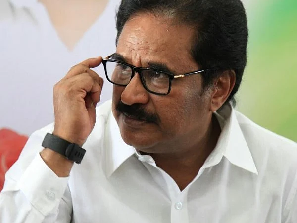`எம்.பி-க்கள் மத்திய அரசின் தபால்காரர்களா?!' -தொகுதி நிதி குறித்து கொதிக்கும் திருநாவுக்கரசர்