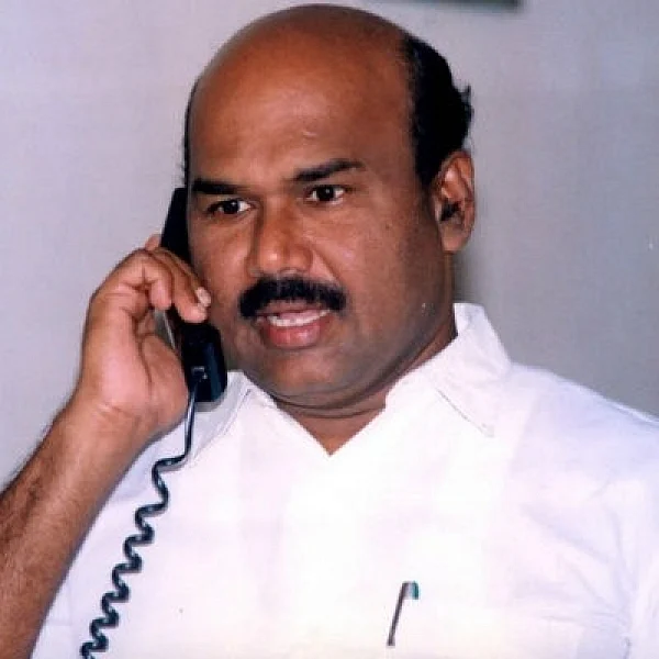 நிதி அமைச்சரானார் ஜெயக்குமார்! பழனிசாமி அமைச்சரவையில் முதல் மாற்றம்