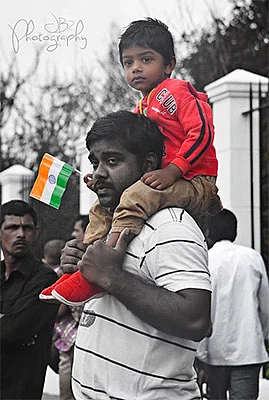 உழைத்து ஊழலற்ற சுதந்திர இந்தியாவை உருவாக்குவோம்!