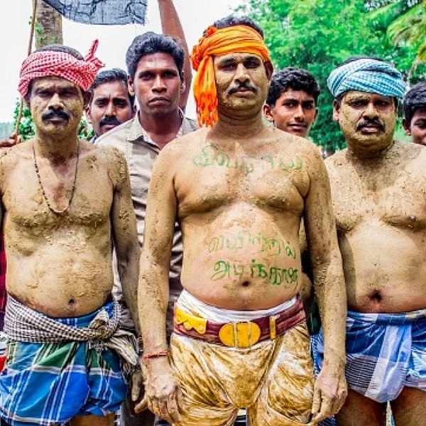 'வராது என்போம்... ஆனால், வரும்!’ நெடுவாசல் விவகாரத்தில் மத்திய அரசின் இரட்டை வேடம்