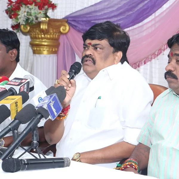மக்கள் நீதிமய்யம் கட்சியை தேர்தல் ஆணையம் தடைசெய்ய வேண்டும் - ராஜேந்திர பாலாஜி காட்டம்