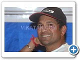சதங்களின் நாயகன் சச்சின்: சிறப்பு ஆல்பம் - சு.குமரேசன்