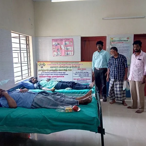 சிறு கிராமங்களிலும் வந்துவிட்ட ரத்ததான முகாம்! - விழிப்படைந்த மக்கள்