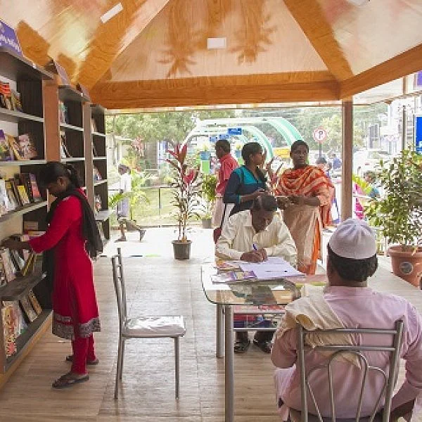 ‘இயற்கையோடு ஒரு புத்தக வாசிப்பு!’- திருச்சி திறந்தவெளி நூலகம் அசத்தல்