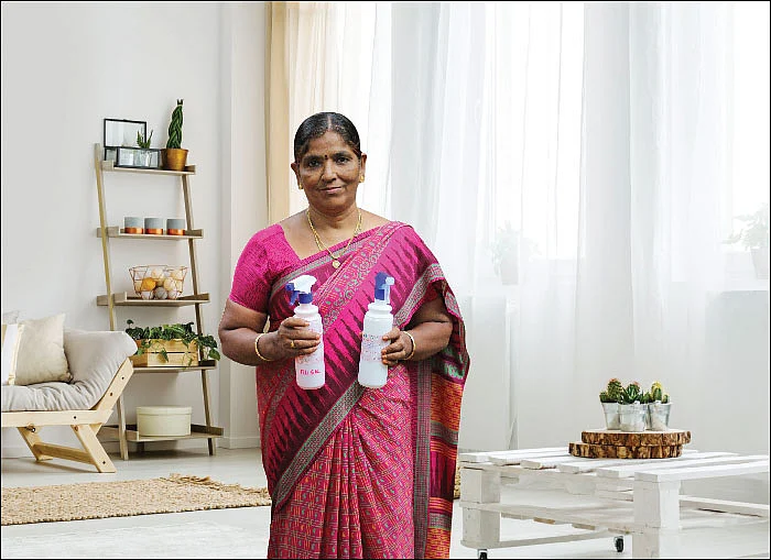 வீட்டிலேயே செய்யலாம் வெற்றிகரமான தொழில்கள் - ரூம் ஸ்பிரே - 500 ரூபாய் முதலீட்டில் அசத்தல் லாபம்!