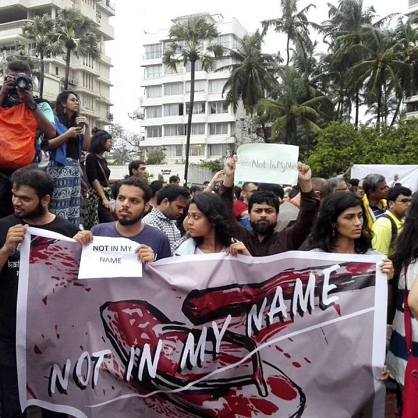#NotInMyName இந்த ஹேஷ்டேக் ஏன் ட்ரெண்ட் ஆகுது தெரியுமா?
