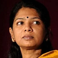 2ஜி வழக்கில் குற்றச்சாட்டை ரத்து செய்யக் கோரி கனிமொழி வழக்கு: சி.பி.ஐ.க்கு உச்ச நீதிமன்றம் நோட்டீஸ்