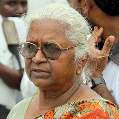 '7 பேர் விடுதலை ஜெயலலிதாவால் மட்டுமே முடியும்...!' - அற்புதம்மாள் நம்பிக்கை